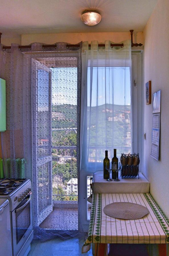 Bright And Charming Studio Apartment Rijeka Ngoại thất bức ảnh