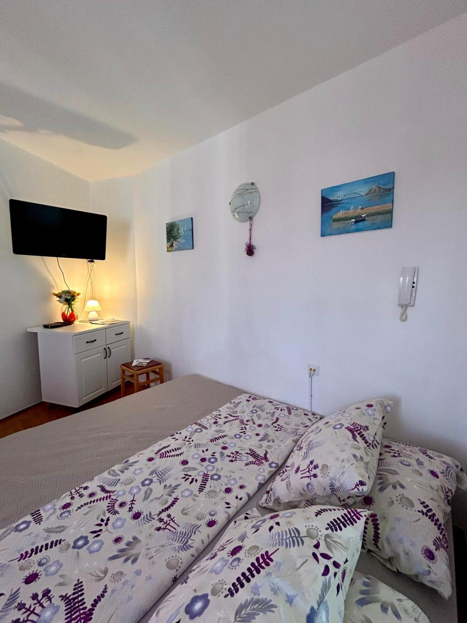 Bright And Charming Studio Apartment Rijeka Ngoại thất bức ảnh