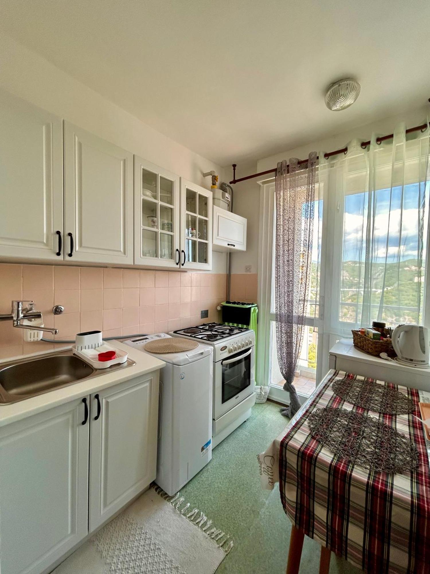 Bright And Charming Studio Apartment Rijeka Ngoại thất bức ảnh
